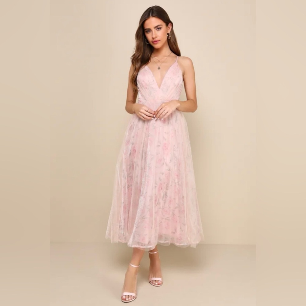 Floral mesh pleated maxi dress